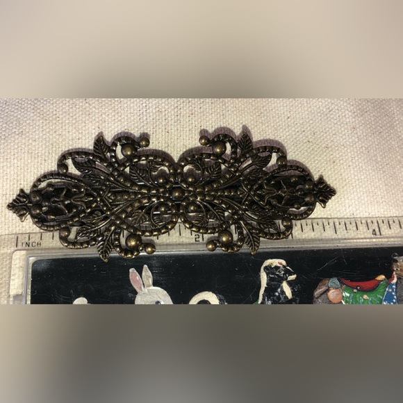 Two Ornate Burnished Brass Tone Metal Barrettes - Picture 6 of 9